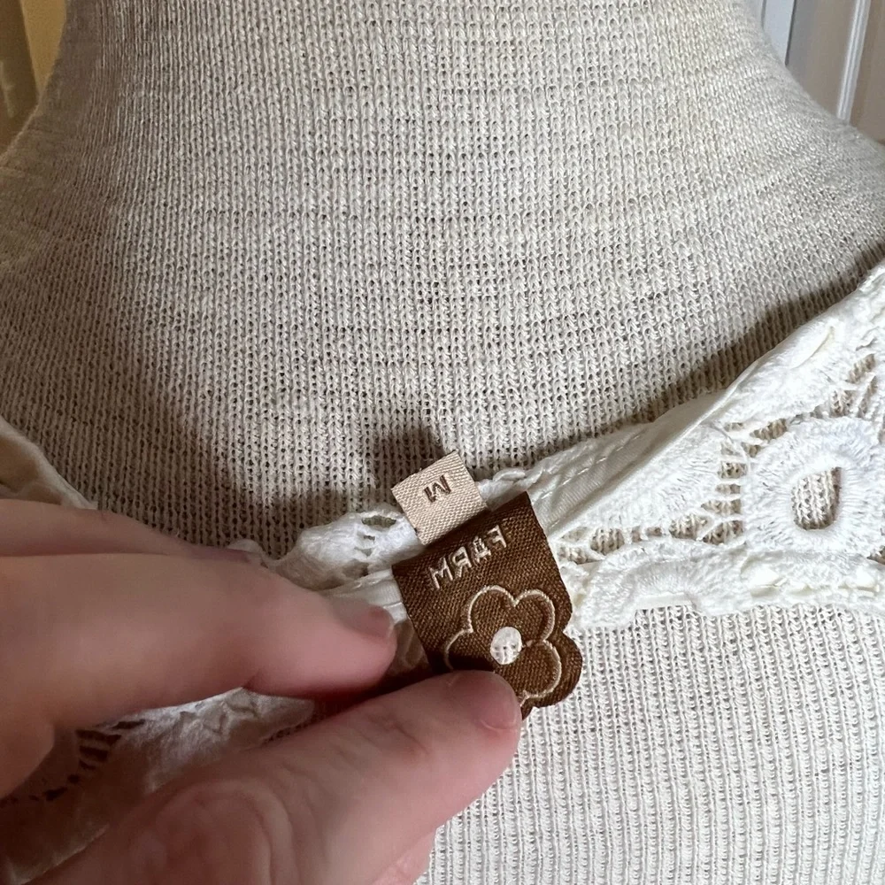 FARM Rio White Crochet Cover-Up | Floral Openwork Boho Beach Dress Scalloped Hem - Picture 7 of 7